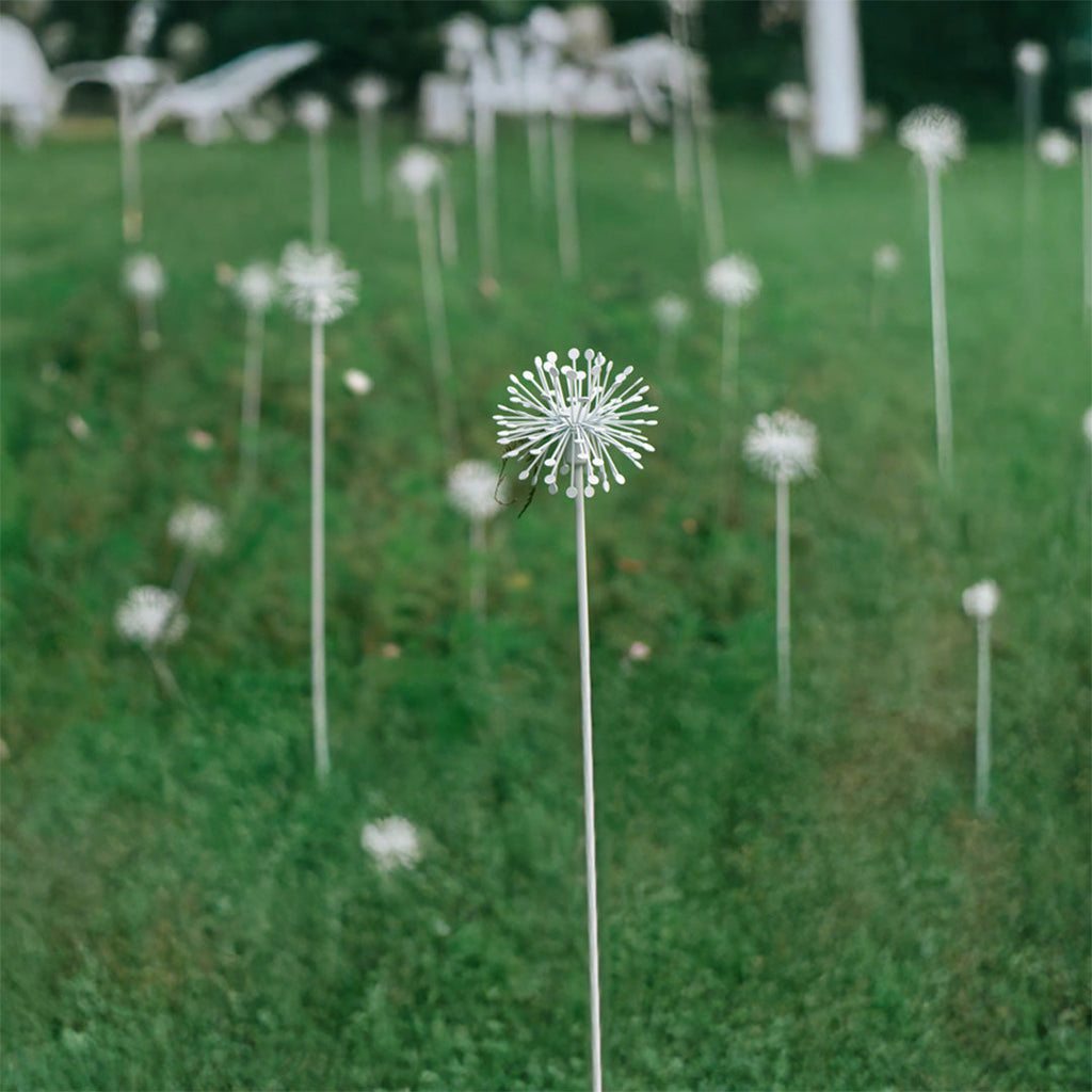 WINDSOR WILDFLOWER OUTDOOR ILLUMINATOR, WEATHERPROOF DANDY LIGHT
