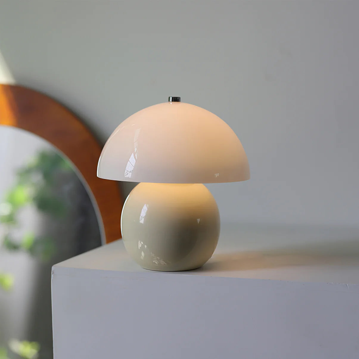 FENWICK MUSHROOM-INSPIRED CERAMIC ILLUMINATOR