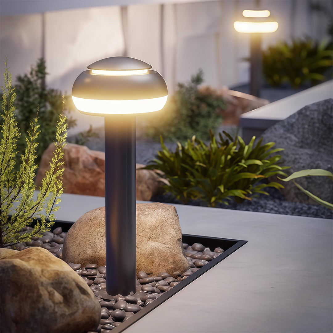 WINDSOR GROVE WEATHER-RESISTANT MUSHROOM GARDEN LANTERN