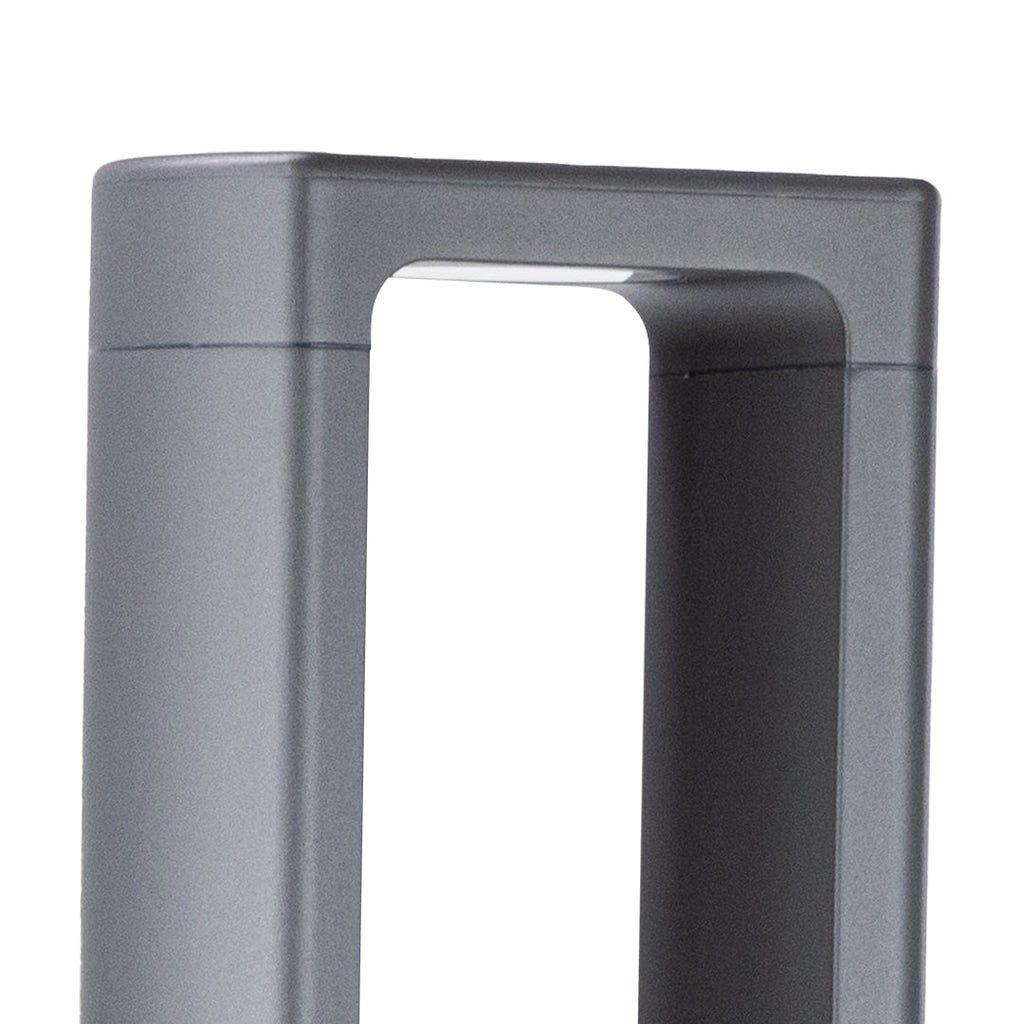 WINDSOR SQUARE OUTDOOR LED PATHWAY LANTERN