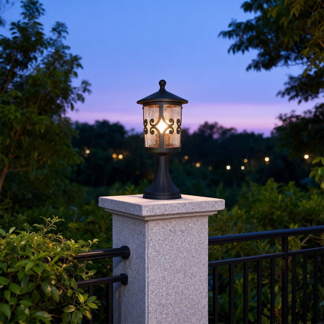 RAVENSDALE ALUMINUM GARDEN PILLAR LANTERN