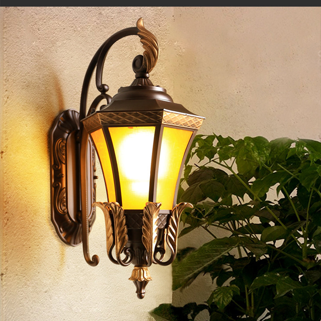CARLETON COPPER GARDEN WALL LANTERN