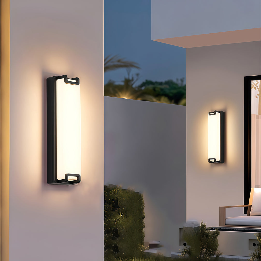 BRYANT BLACKSTONE OUTDOOR ILLUMINATOR