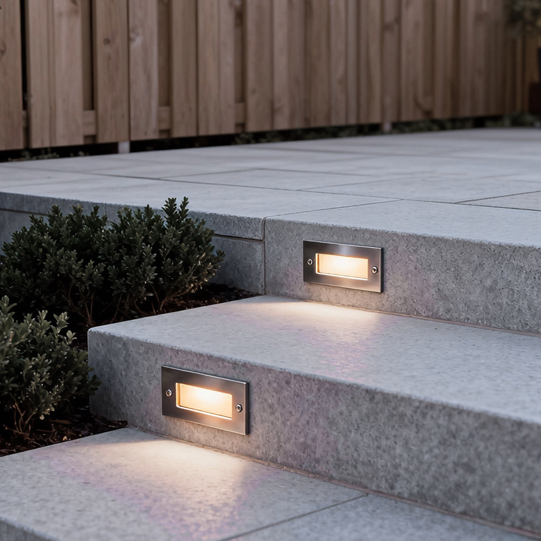 RAVENSCROFT LED STAIRWAY EMBEDDED LANTERNS