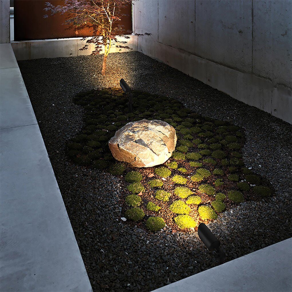 WINDSOR GARDEN ILLUMINATOR: Adjustable Waterproof LED Spotlight for Outdoor Spaces