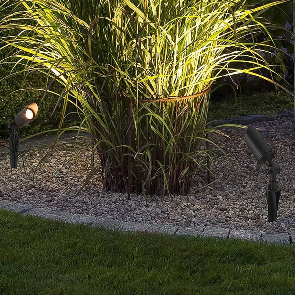 WINDSOR GARDEN ILLUMINATOR: Adjustable Waterproof LED Spotlight for Outdoor Spaces