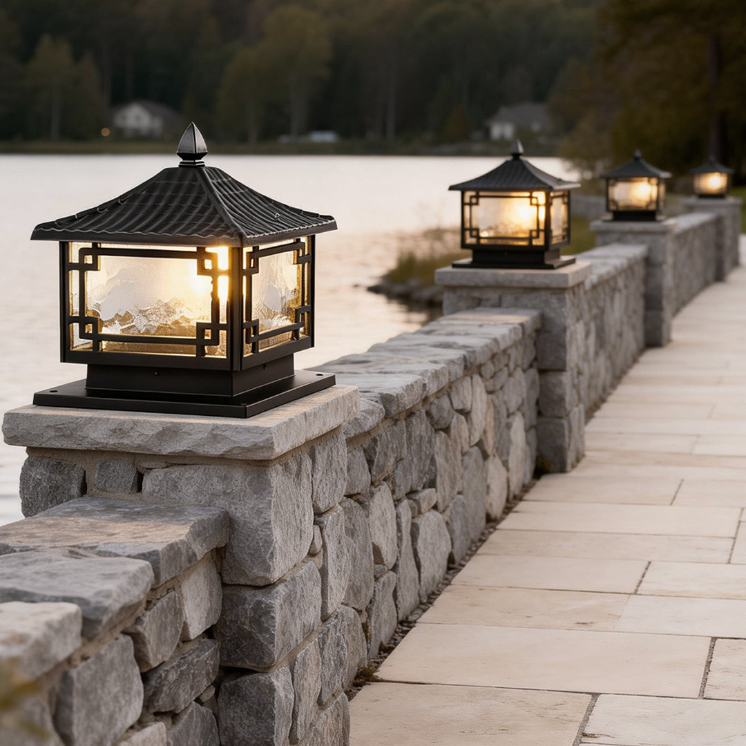 WINDSOR SOLAR GARDEN PILLAR LANTERN WITH WEATHERPROOF DESIGN