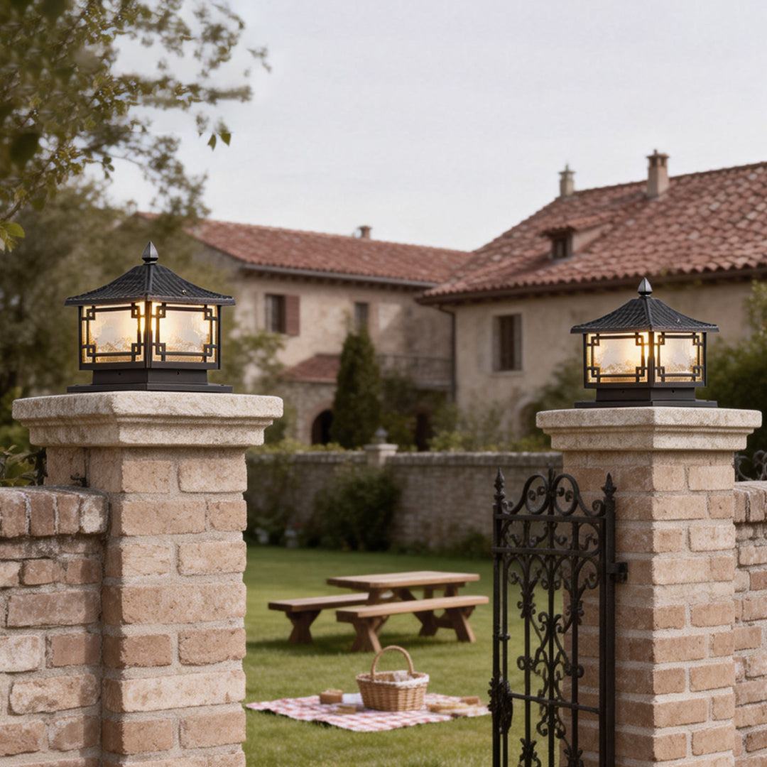 WINDSOR SOLAR GARDEN PILLAR LANTERN WITH WEATHERPROOF DESIGN