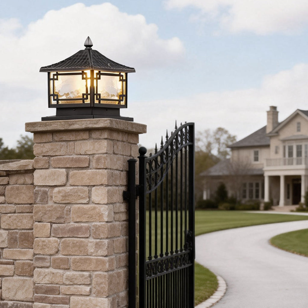 WINDSOR SOLAR GARDEN PILLAR LANTERN WITH WEATHERPROOF DESIGN