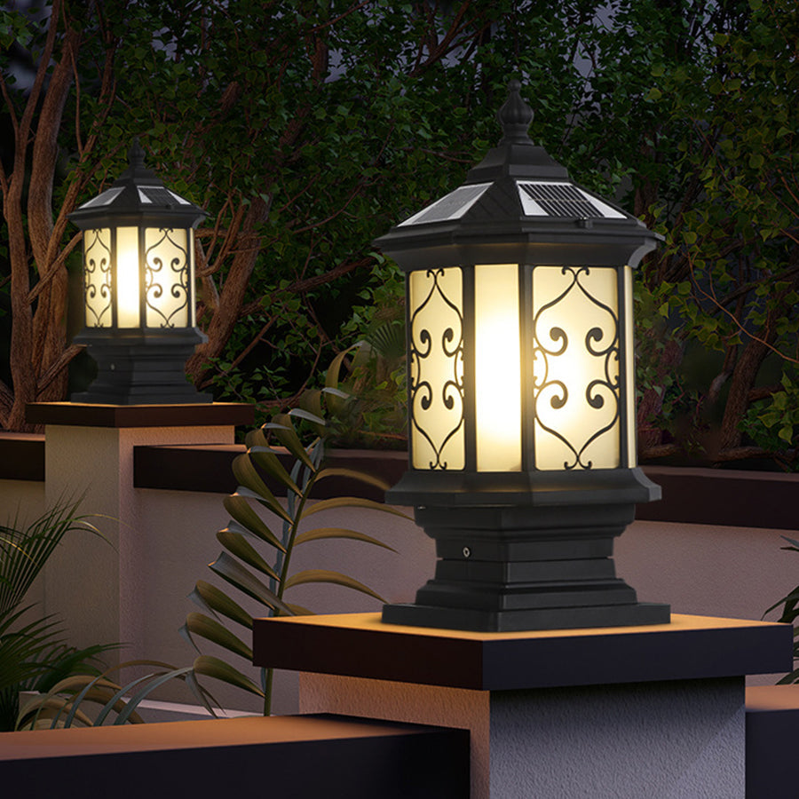 WINDSOR GARDEN PIER ILLUMINATOR - European-Inspired Waterproof Outdoor Light Fixture