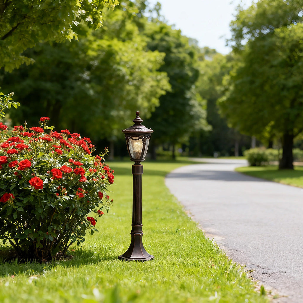 WINDSOR ALUMINUM GARDEN PATHWAY LANTERN WITH WEATHERPROOF DESIGN