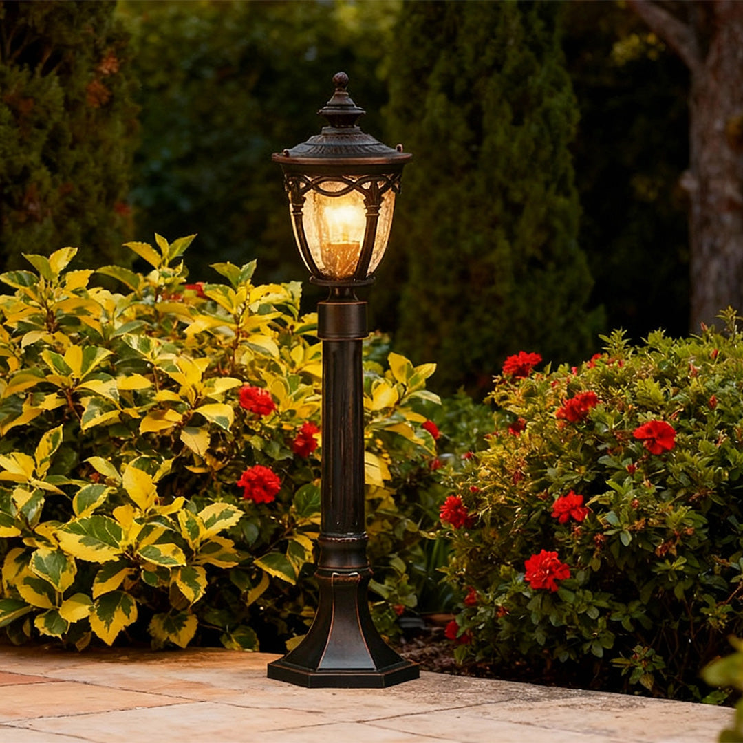 WINDSOR ALUMINUM GARDEN PATHWAY LANTERN WITH WEATHERPROOF DESIGN