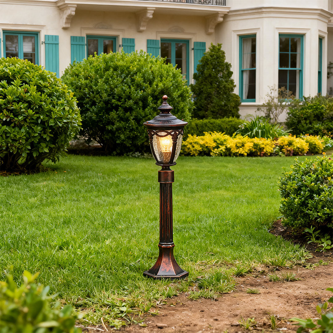 WINDSOR ALUMINUM GARDEN PATHWAY LANTERN WITH WEATHERPROOF DESIGN