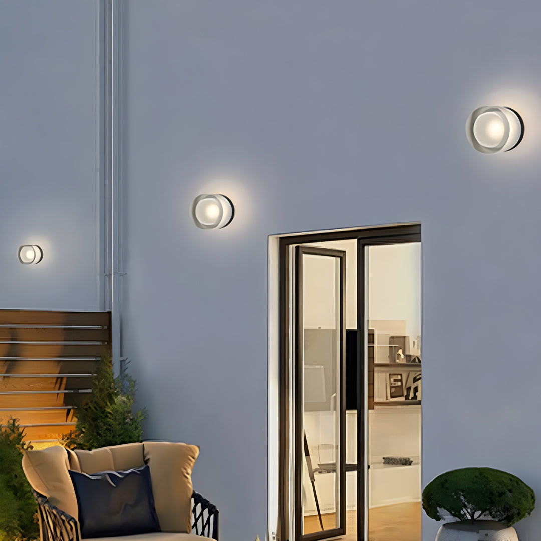 WINTHORPE WEATHERPROOF GARDEN WALL LANTERN