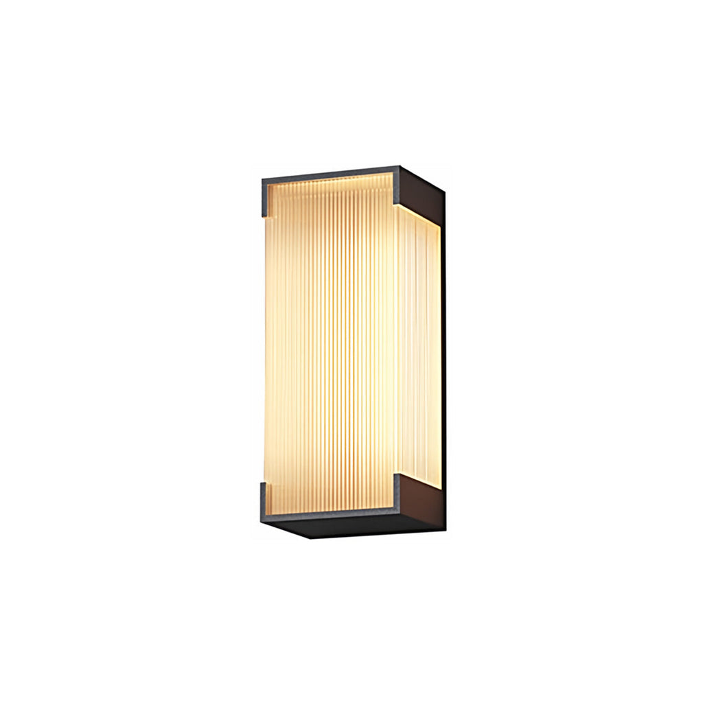 WINDSOR VISTA WALL-MOUNTED OUTDOOR LANTERN