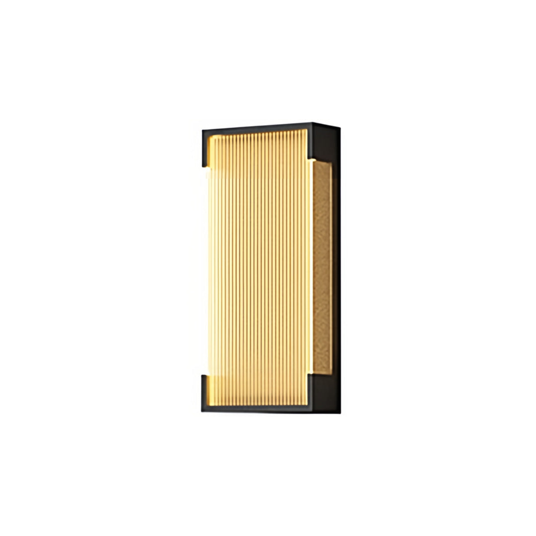 WINDSOR VISTA WALL-MOUNTED OUTDOOR LANTERN