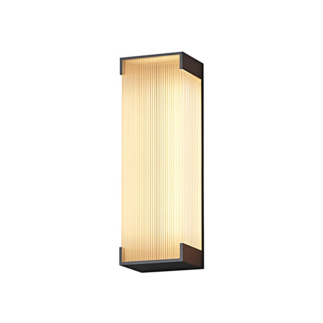 WINDSOR VISTA WALL-MOUNTED OUTDOOR LANTERN