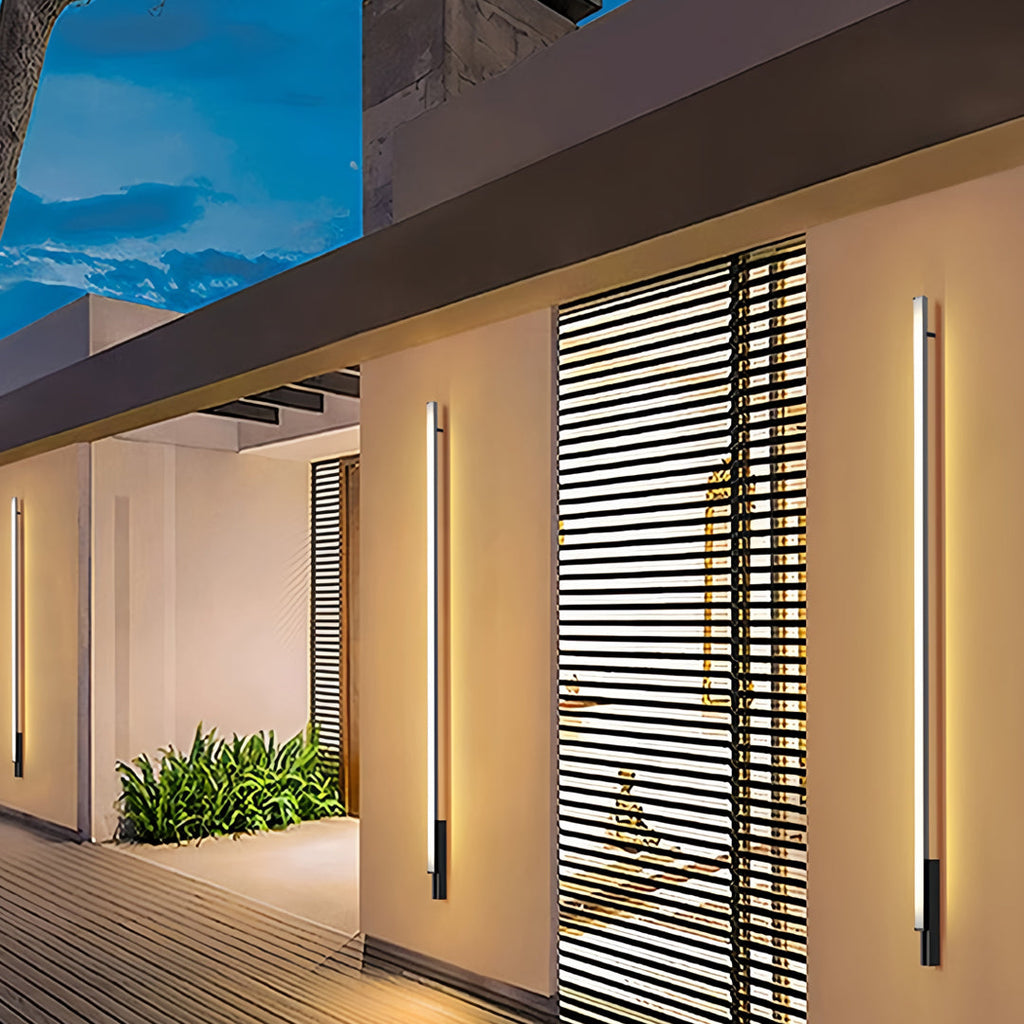 WINDSOR BLACK RAINPROOF WALL LANTERN