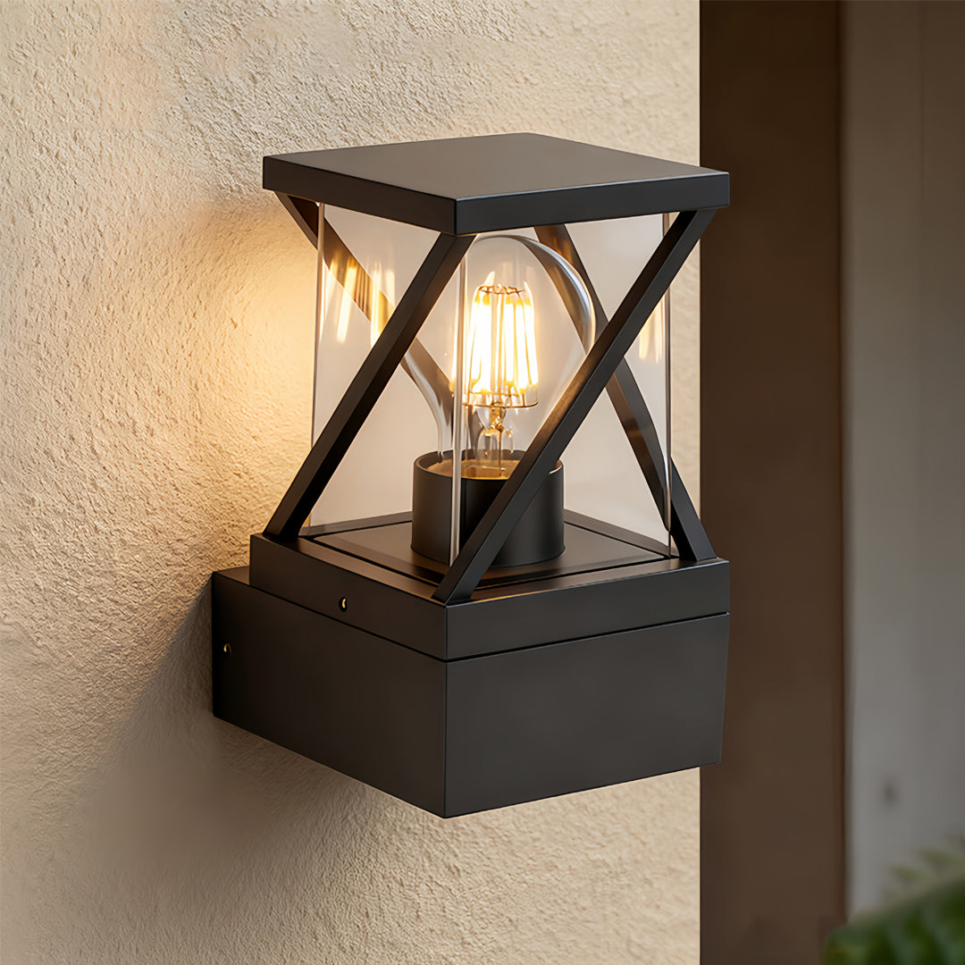 WINTHORPE ALUMINUM OUTDOOR WALL LIGHTING FIXTURE