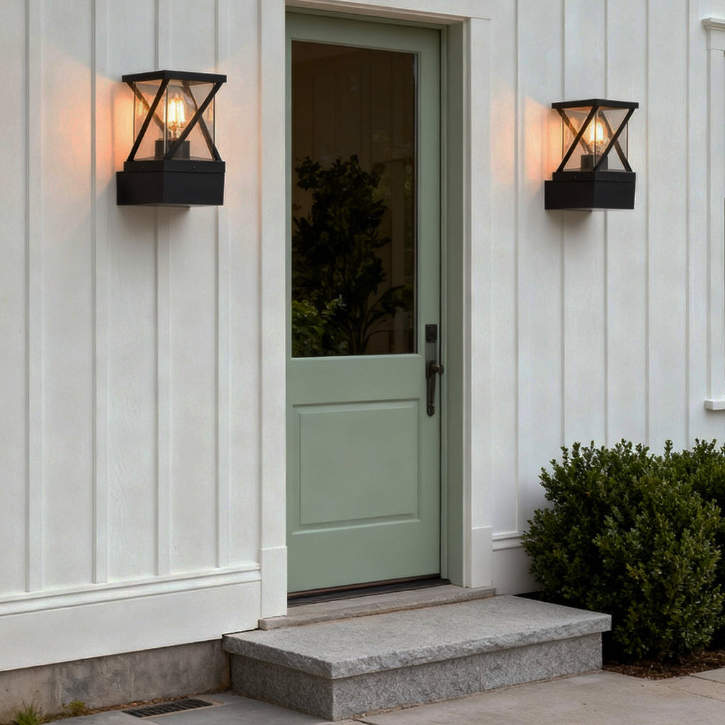 WINTHORPE ALUMINUM OUTDOOR WALL LIGHTING FIXTURE