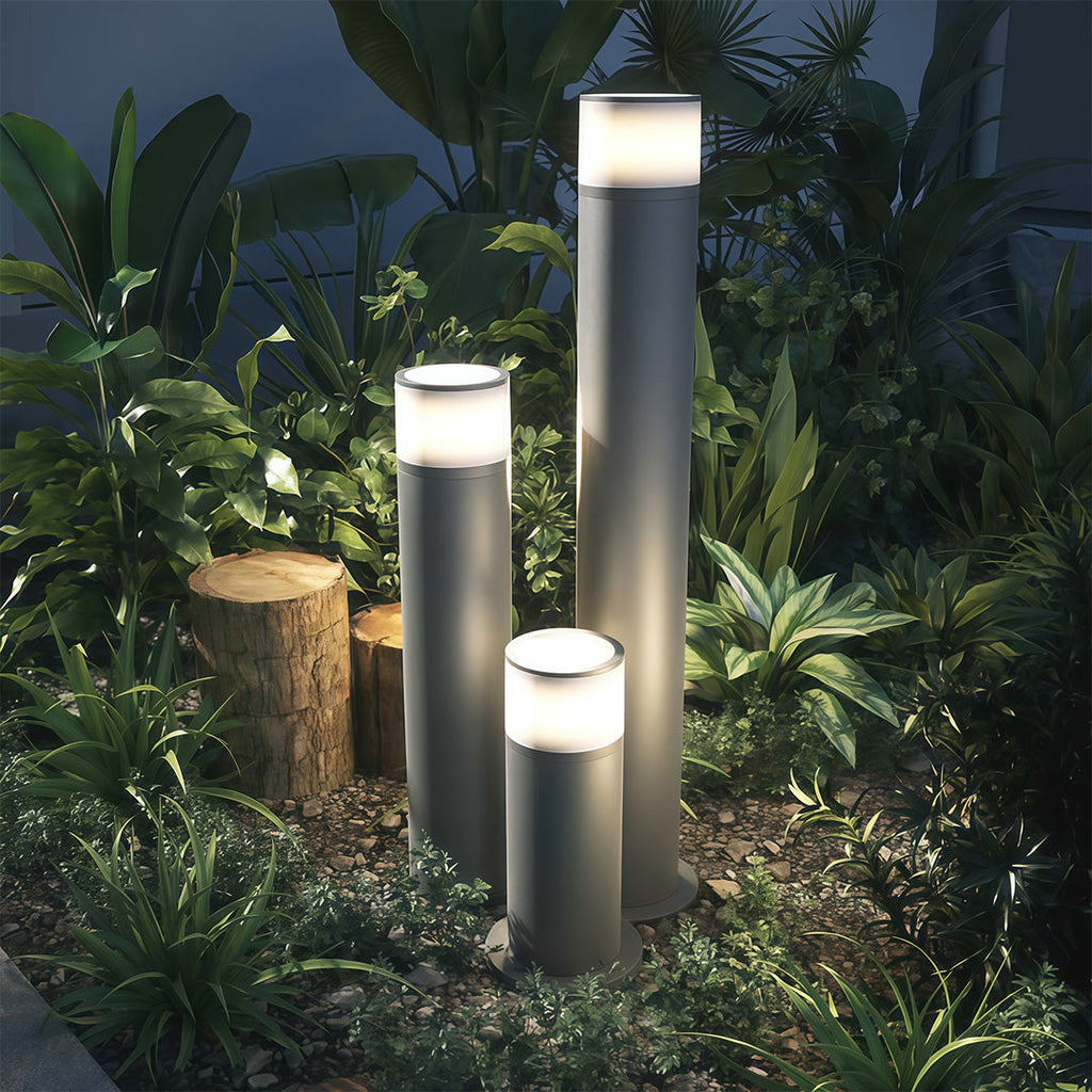CHARLESTON GLOWING GARDEN BOLLARD LIGHTS