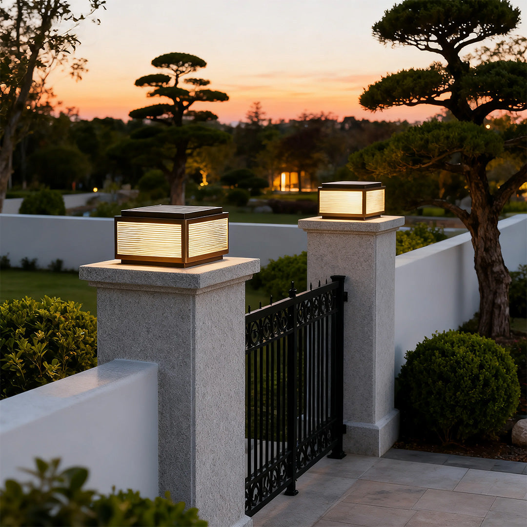 RAVENHURST WEATHERPROOF COLUMN LANTERN