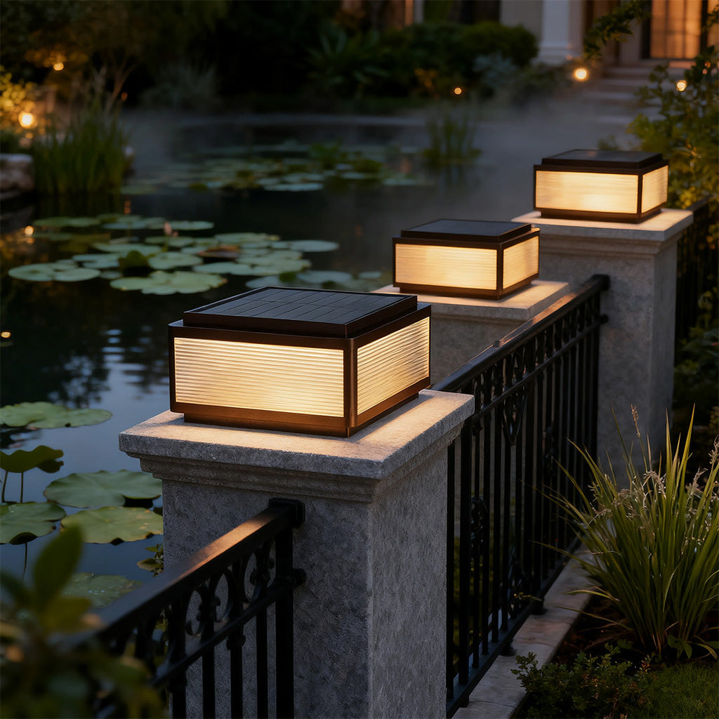 RAVENHURST WEATHERPROOF COLUMN LANTERN