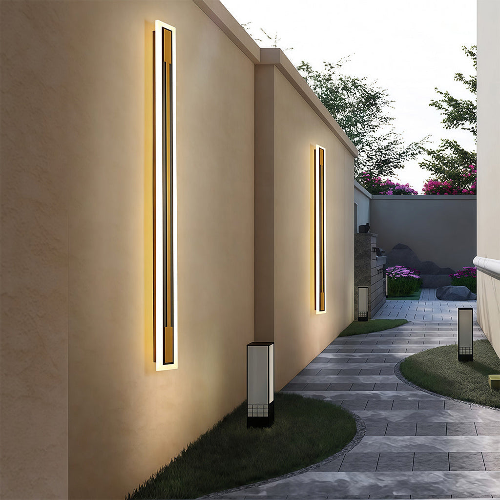 RAVENSWORTH WATERPROOF LINEAR WALL LANTERN