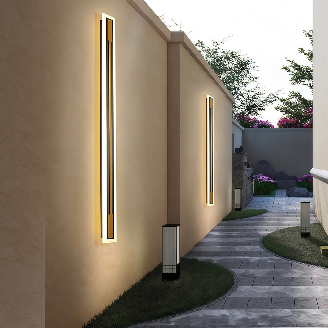 RAVENSWORTH WATERPROOF LINEAR WALL LANTERN