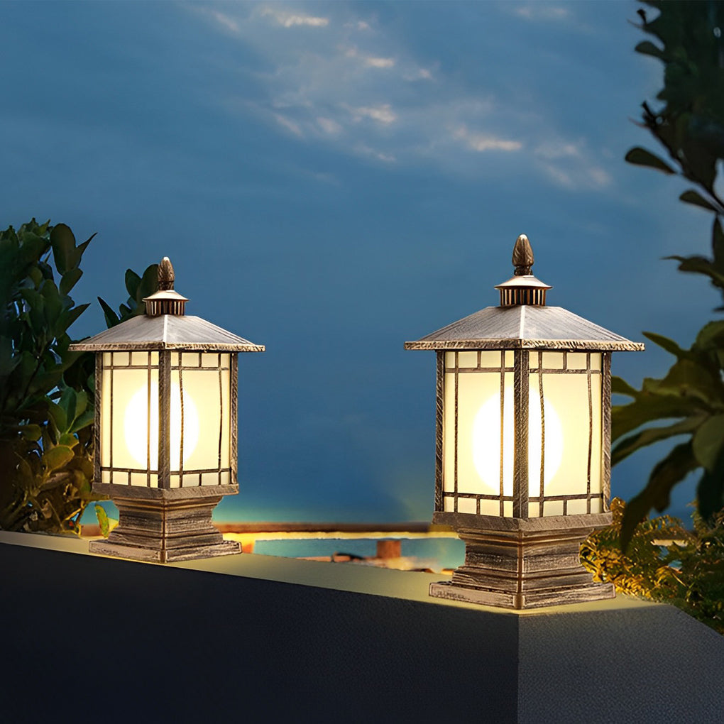 WINCHESTER VINTAGE IRON POST LANTERN - WATER-RESISTANT OUTDOOR ILLUMINATION