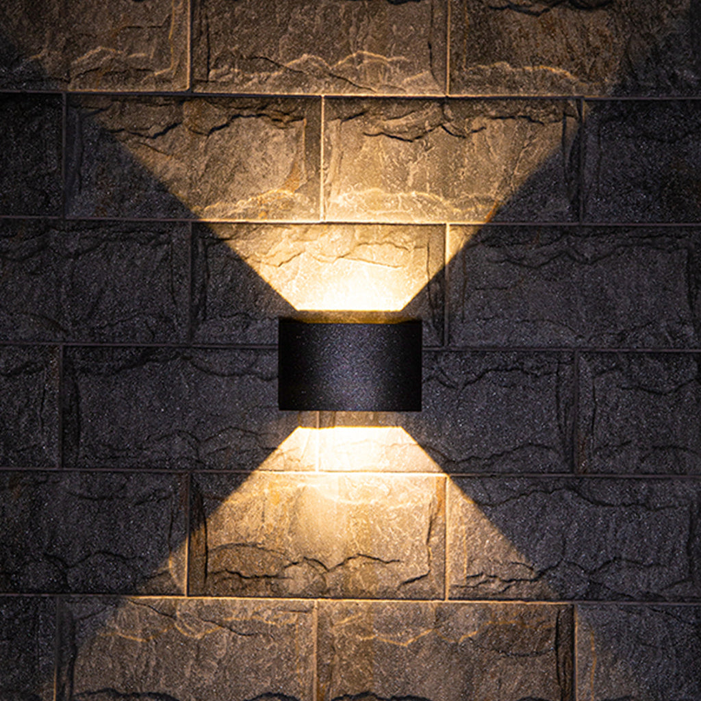 WINDSOR RAINPROOF DUAL-FACED WALL LANTERN