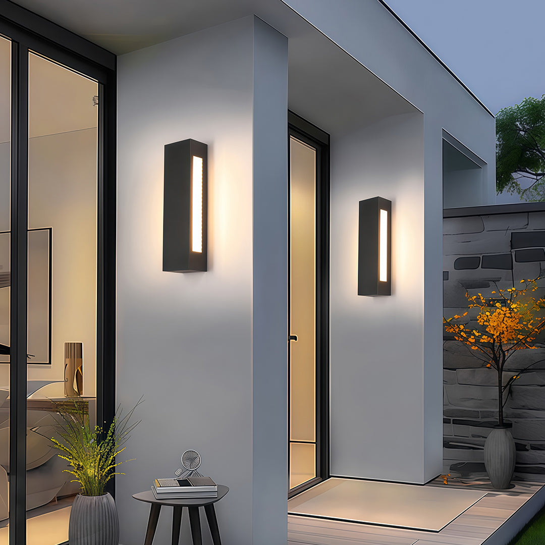 WINDSOR GARDEN LED WALL LANTERN - WEATHERPROOF ILLUMINATION