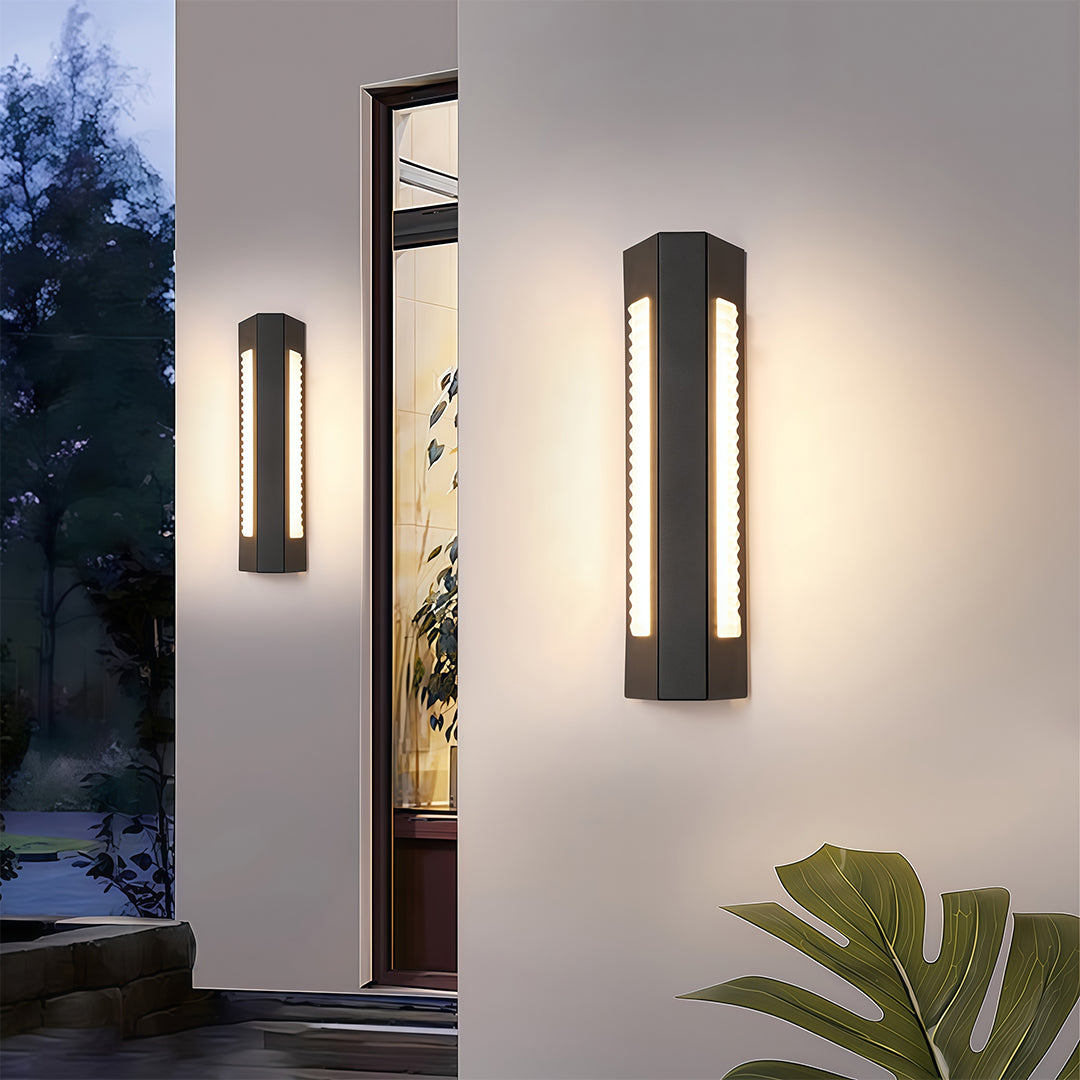 WINDSOR GARDEN LED WALL LANTERN - WEATHERPROOF ILLUMINATION