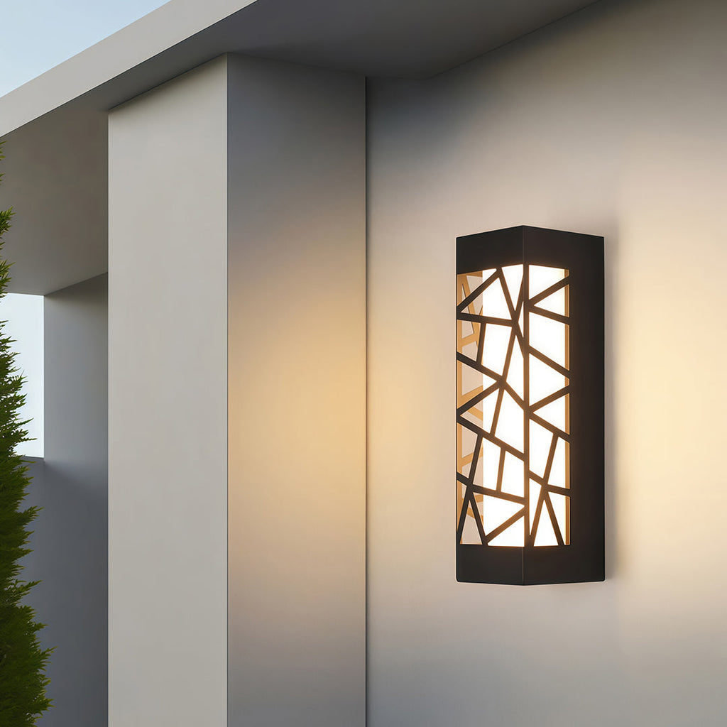 WINDSOR GARDEN LED WALL LANTERN - WEATHERPROOF ILLUMINATION