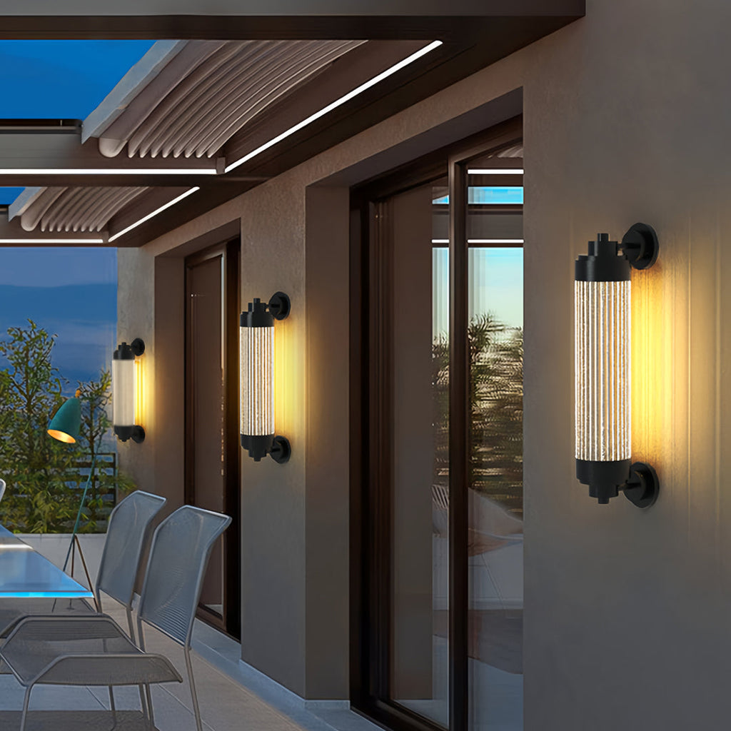 RAVENCLIFFE OUTDOOR LED SCONCE WITH WEATHERPROOF DESIGN