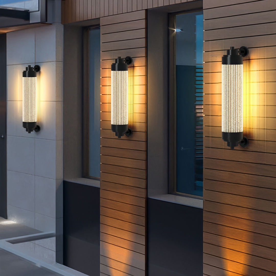 RAVENCLIFFE OUTDOOR LED SCONCE WITH WEATHERPROOF DESIGN