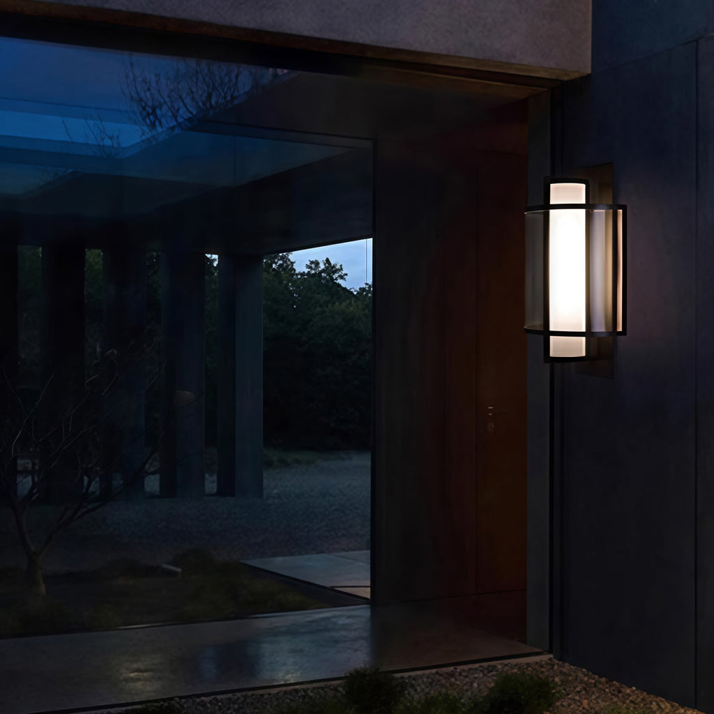 RAVENSCROFT WEATHERPROOF GARDEN WALL LANTERN