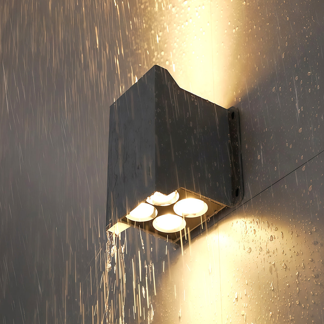 WINDSOR SQUARE DUAL-DIRECTION LED WALL LUMINAIRE