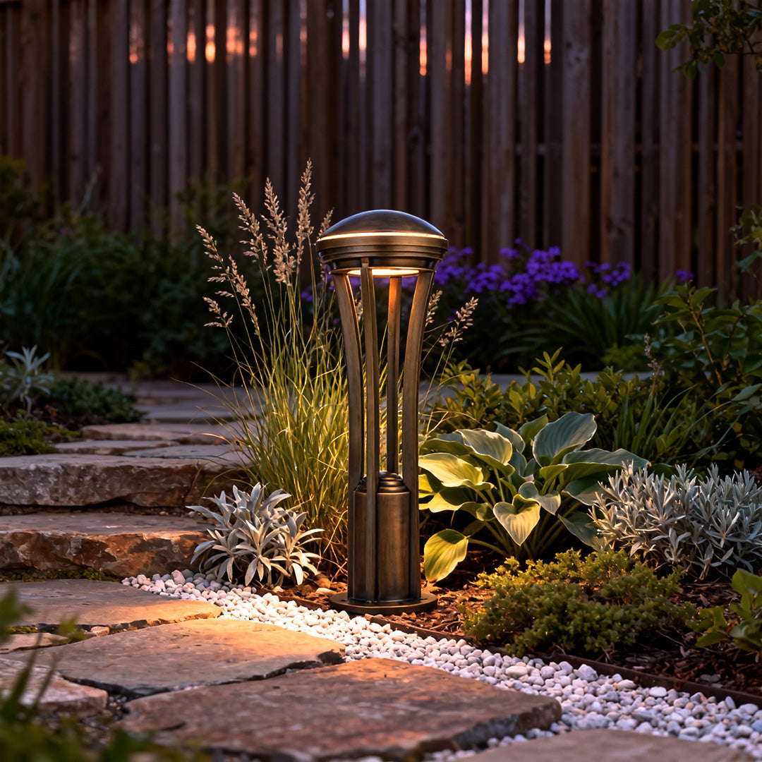 WINTHROP WEATHERED COPPER GARDEN LANTERN STAKE