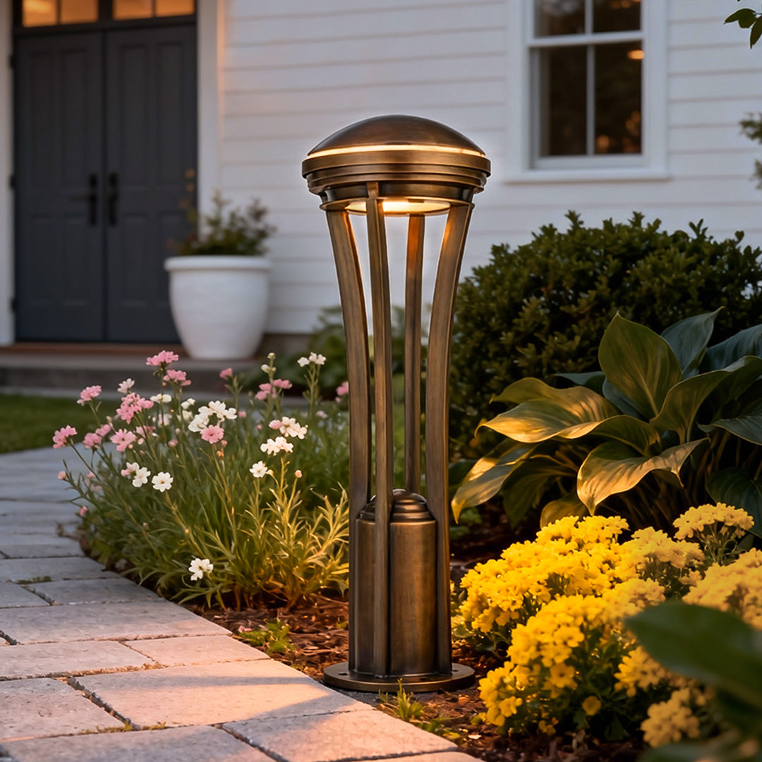 WINTHROP WEATHERED COPPER GARDEN LANTERN STAKE