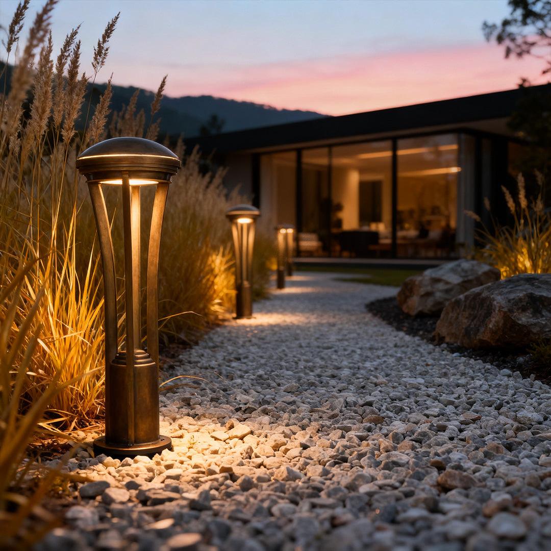 WINTHROP WEATHERED COPPER GARDEN LANTERN STAKE