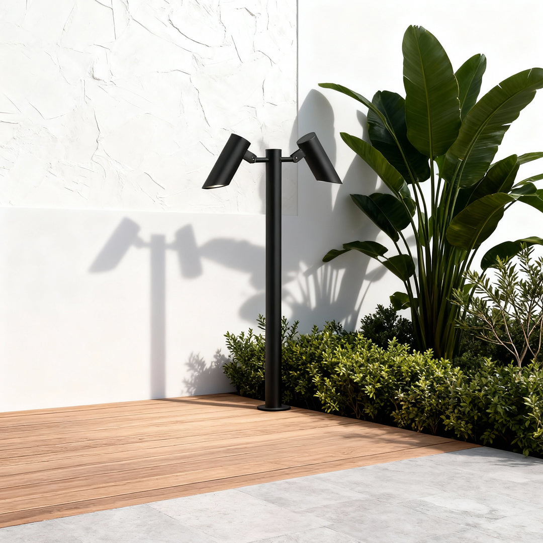 WINCHESTER GARDEN PATHWAY ILLUMINATOR, WEATHER-RESISTANT LED LANTERN