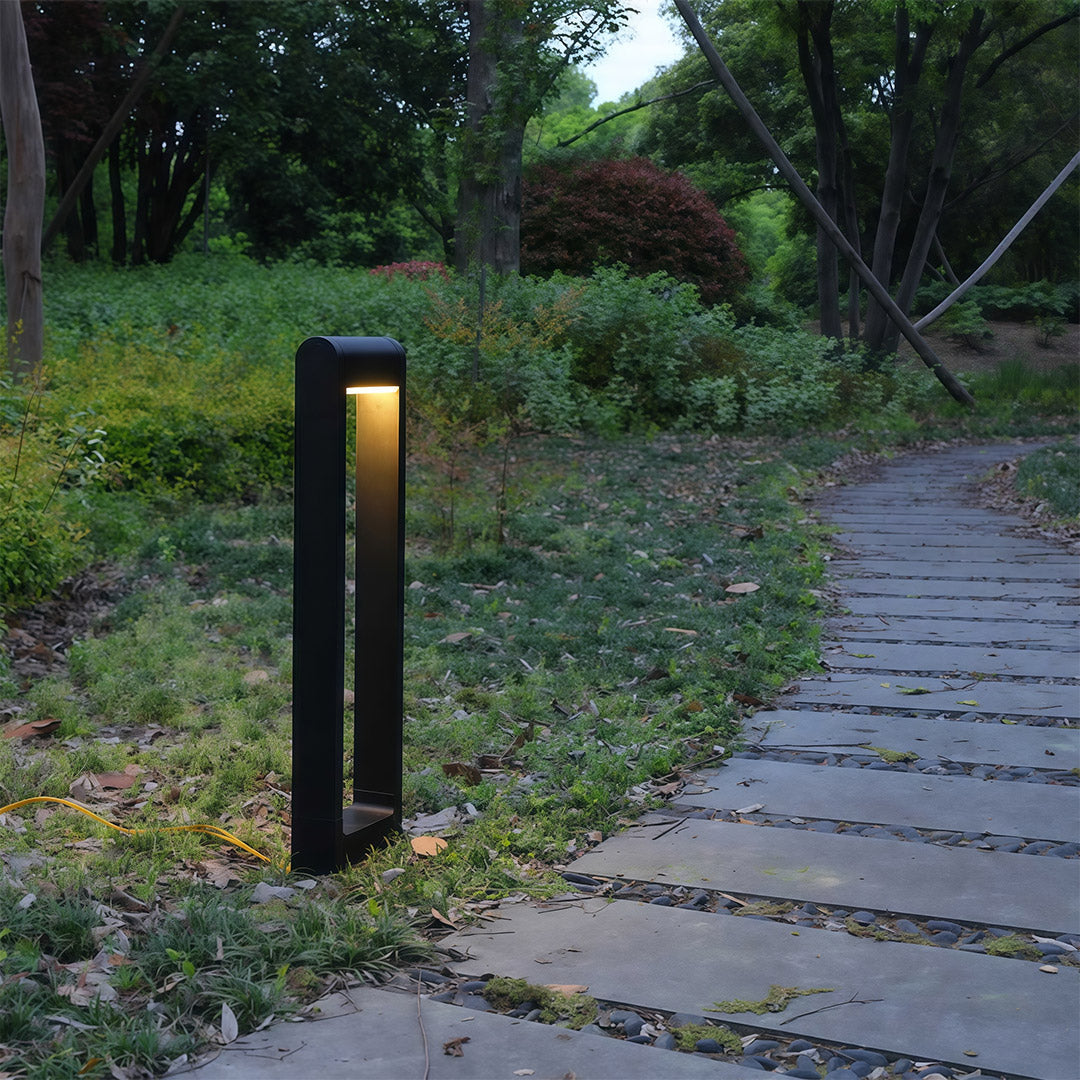 WINDSOR SQUARE BLACK OUTDOOR BOLLARD LANTERN