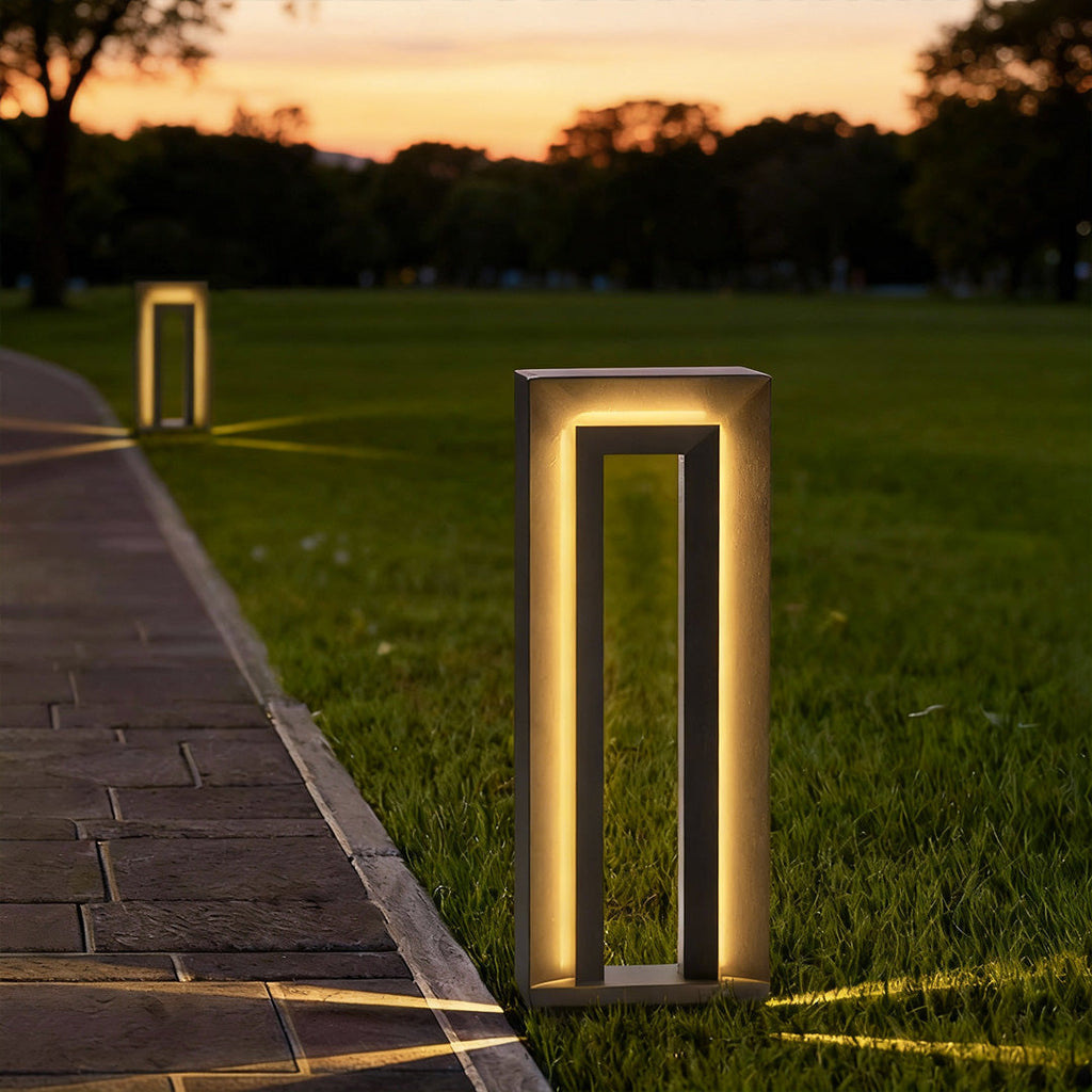 WINTHROP SQUARE LED GARDEN PILLAR LIGHT