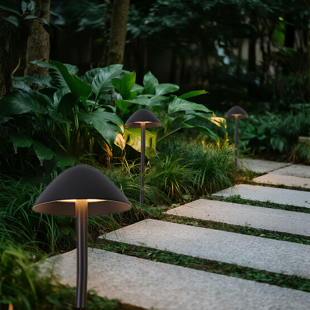 BRAMBLEWOOD METAL MUSHROOM GLOWING LANDSCAPE LANTERN