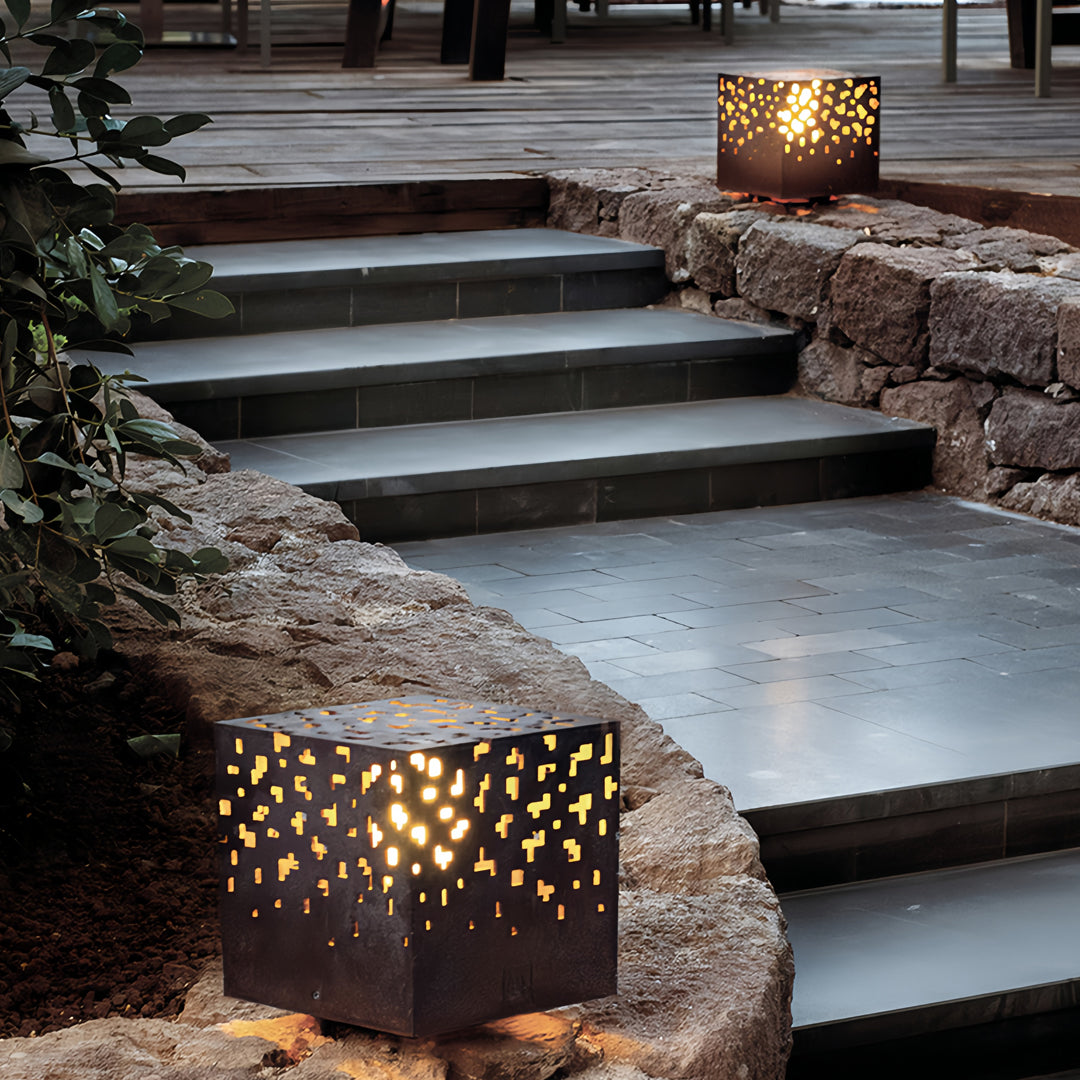 RAVENSDALE BLACKSTONE OUTDOOR LANTERN