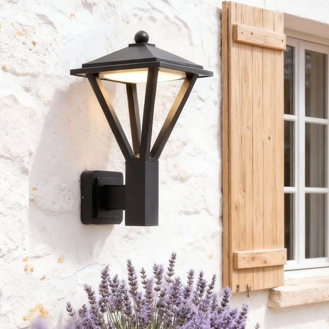 RAVENSCROFT OUTDOOR LED WALL SCONCE FOR COURTYARD AMBIENCE