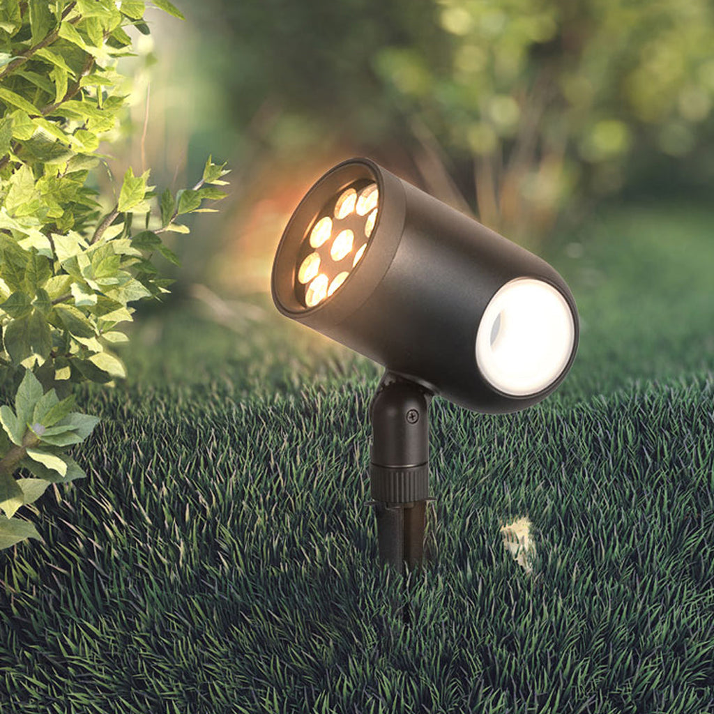 WINDSOR GARDEN BEACON WATER-RESISTANT LANDSCAPE LIGHT