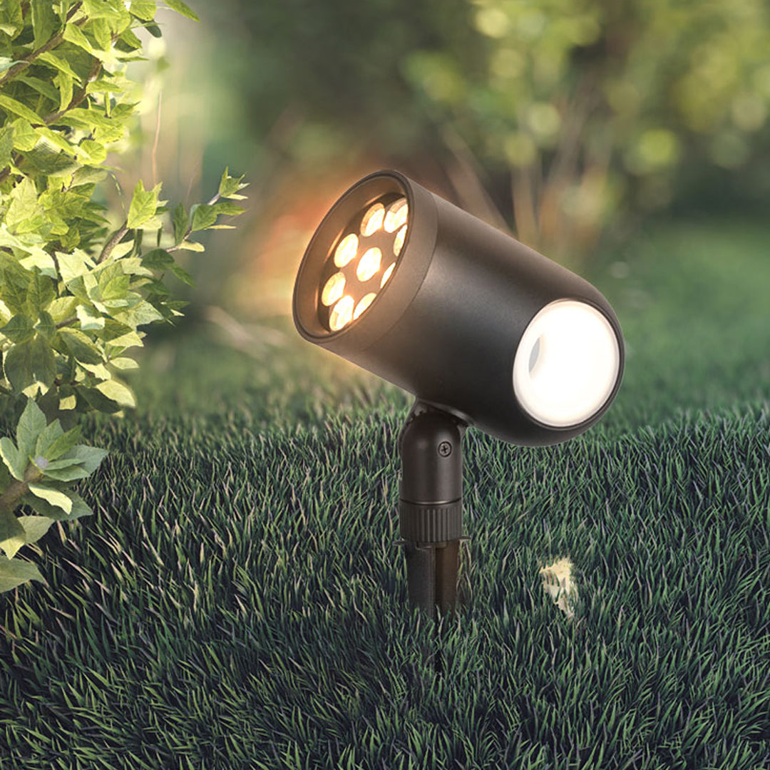 WINDSOR GARDEN BEACON WATER-RESISTANT LANDSCAPE LIGHT