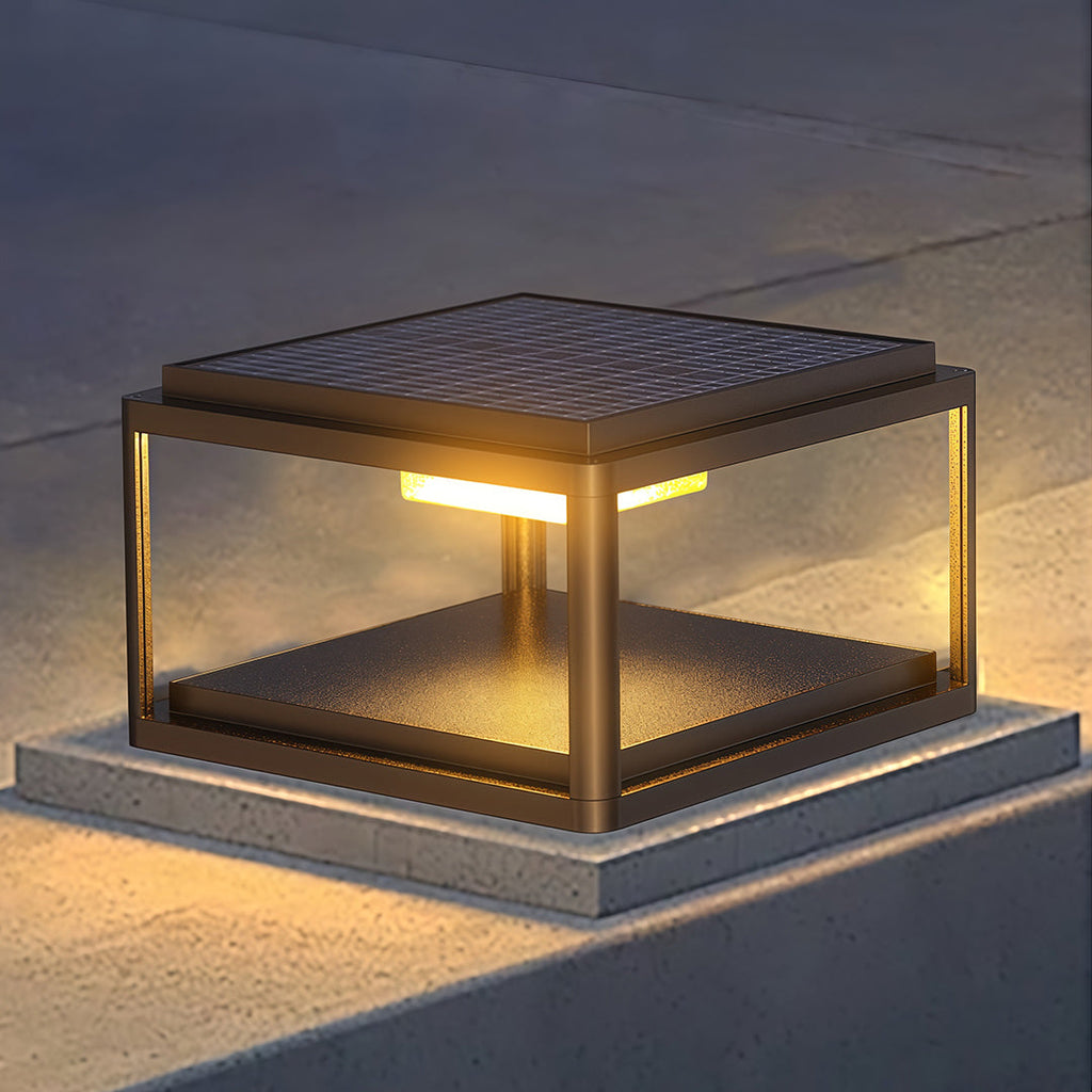 WINDSOR GARDEN BEACON OUTDOOR COLUMN LIGHT
